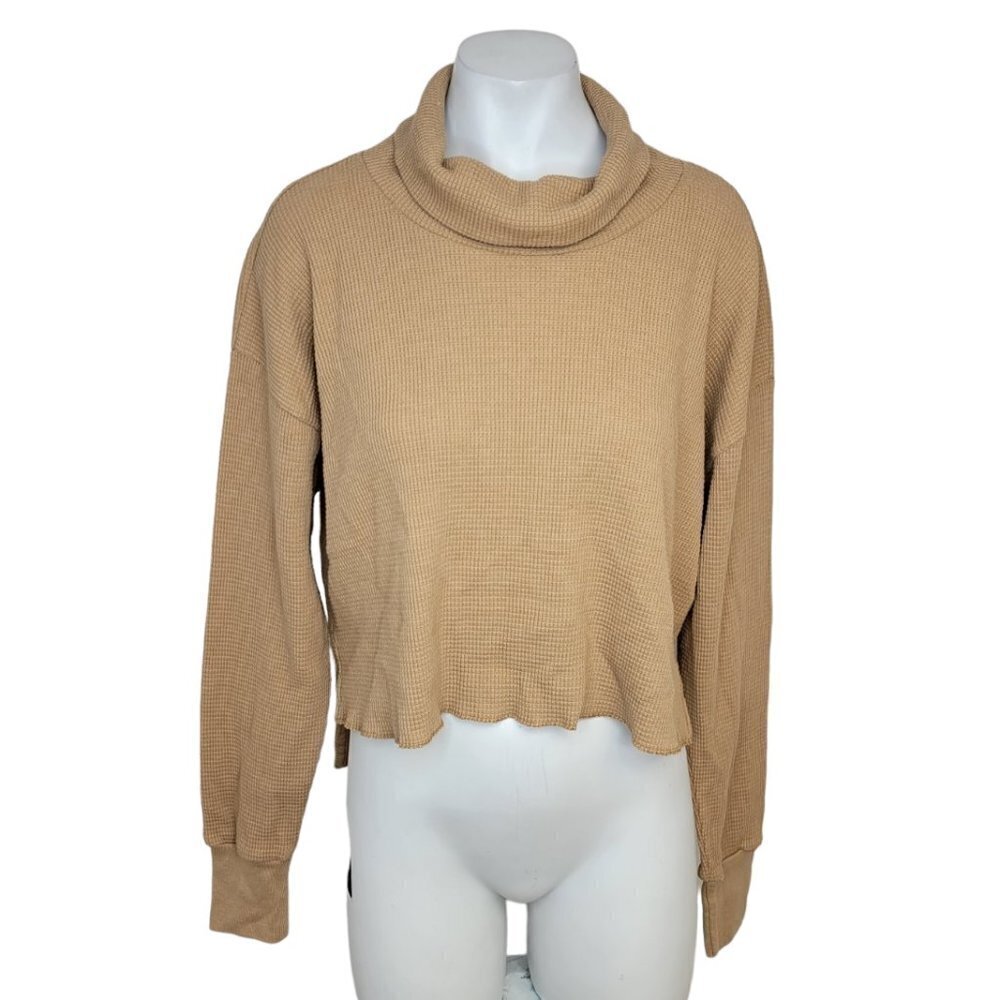 Aritzia TNA Waffle Knit Crop Long Sleeve Top Size Medium